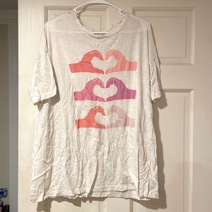 Aerie real soft tee sign language hearts
